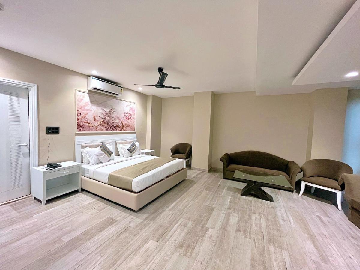 Skon Boutique By Orion Hotels Nueva Delhi Exterior foto